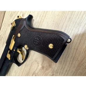 PISTOLET BERETTA 92F 9x19 CUSTOM OR ENGRAVING