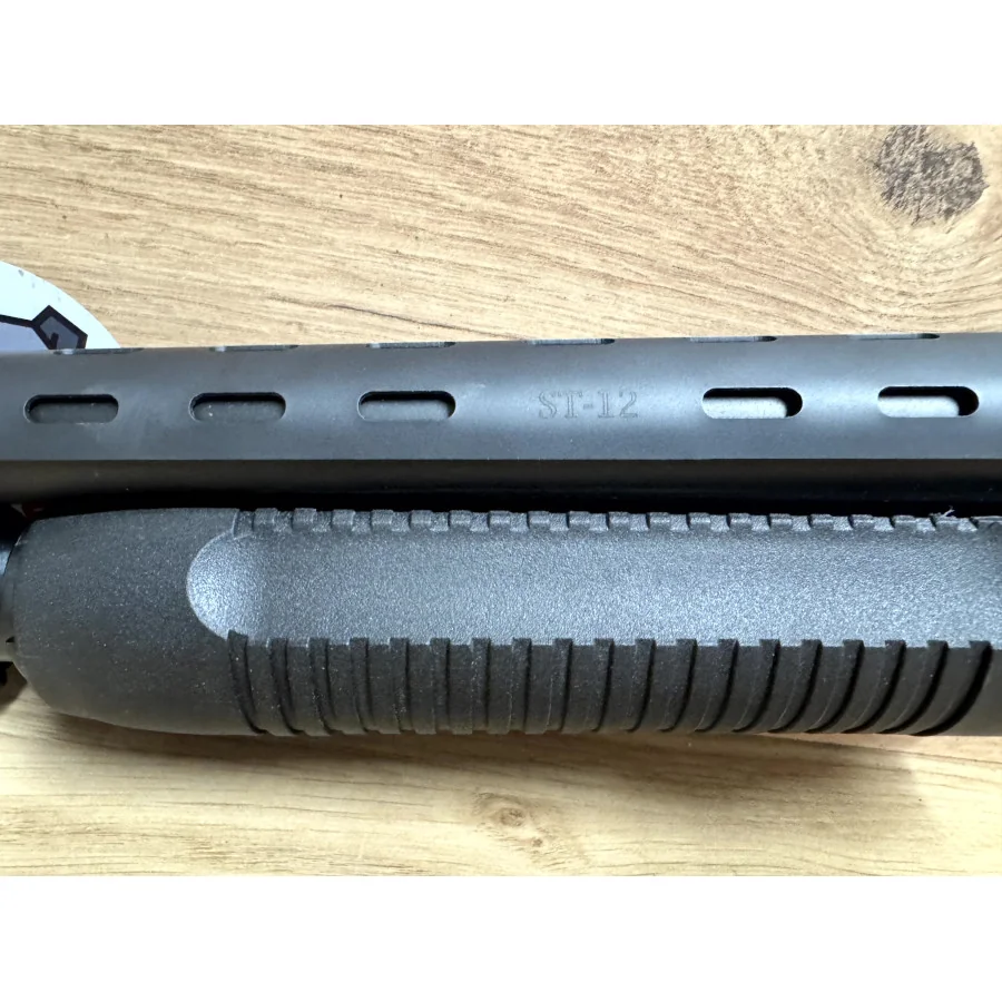 001923 : FUSIL A POMPE TAURUS ST12 STANDARD CAL.12 61CM Ray?