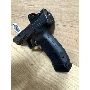 PISTOLET CANIK METE SFX PRO BLACK CALIBRE 9X19