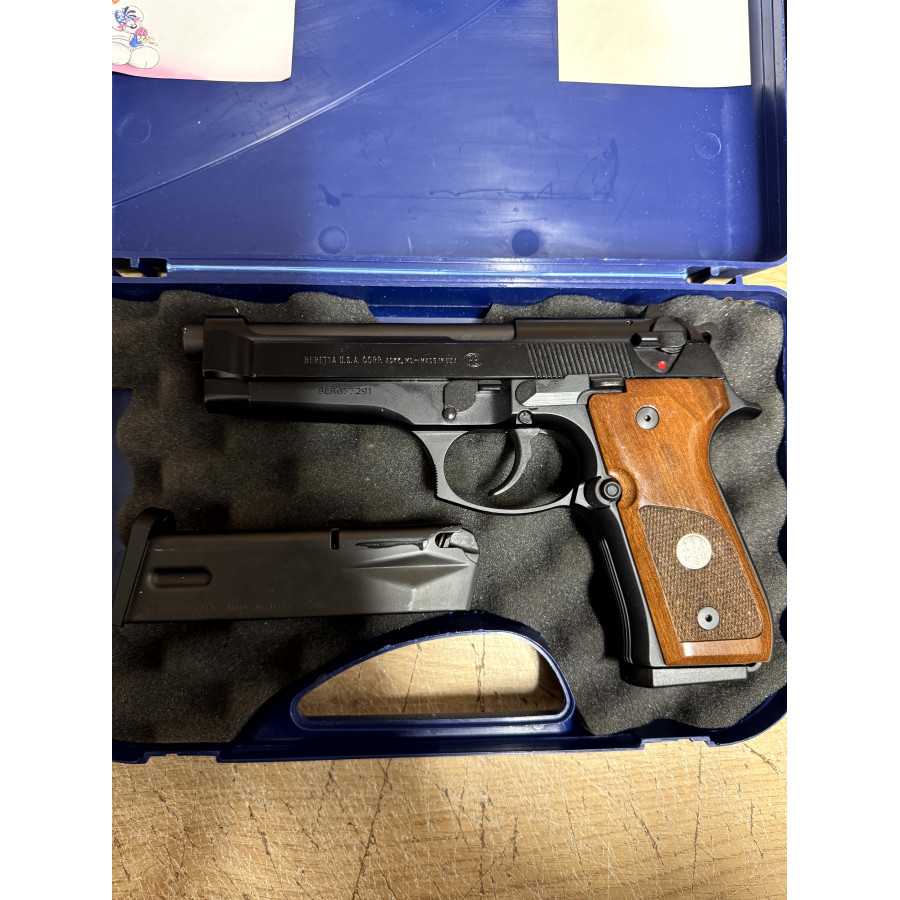 PISTOLET BERETTA MOD 92 FS CALIBRE 9X19