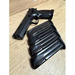 PISTOLET CZ ENTRY CALIBRE 9X19 TBE