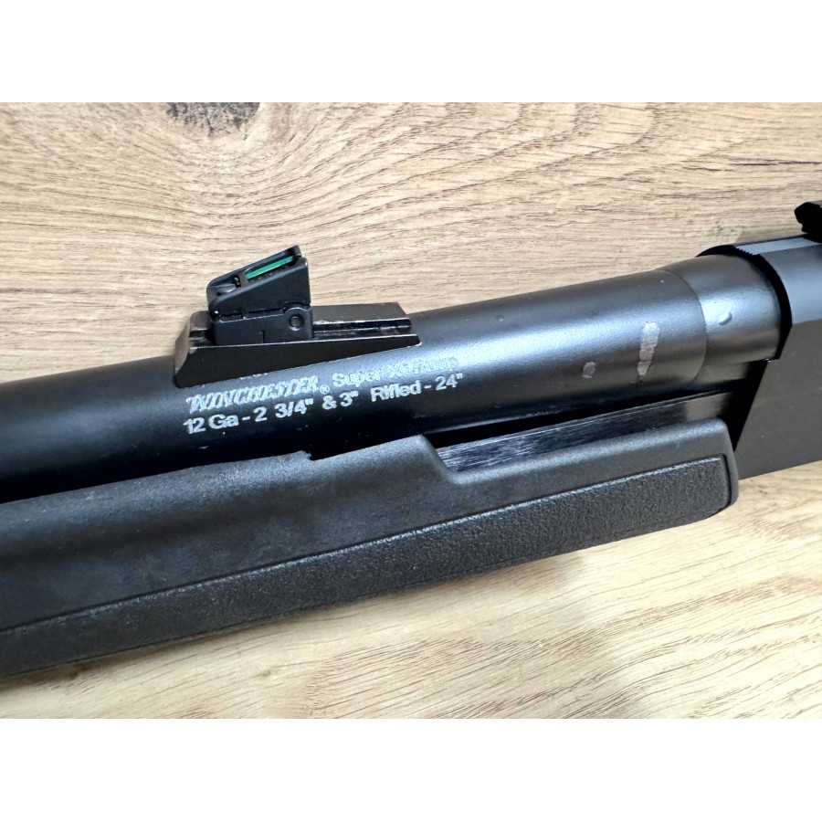 FUSIL A POMPE WINCHESTER SXP 12 RAYER CAL 12