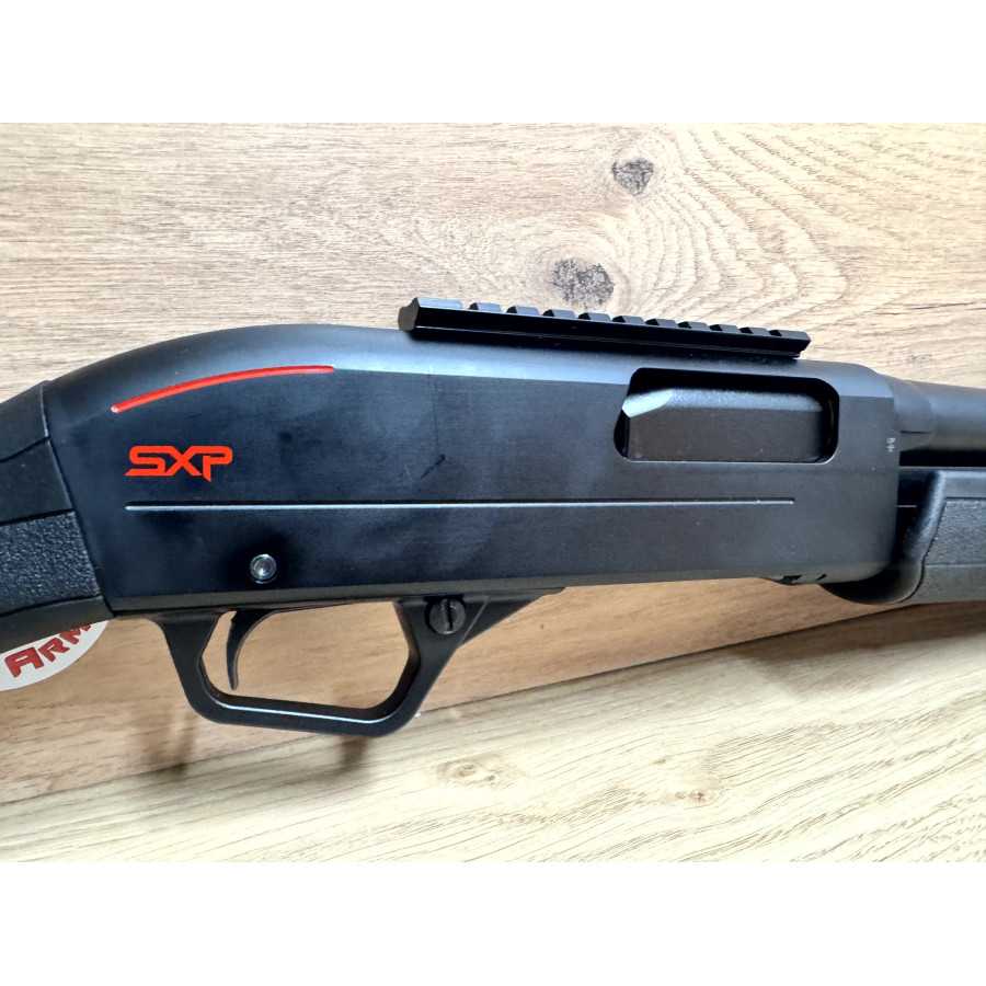FUSIL A POMPE WINCHESTER SXP 12 RAYER CAL 12
