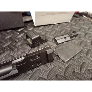 ATELIER // USINAGE PLAQUE POUR READY OPTIC