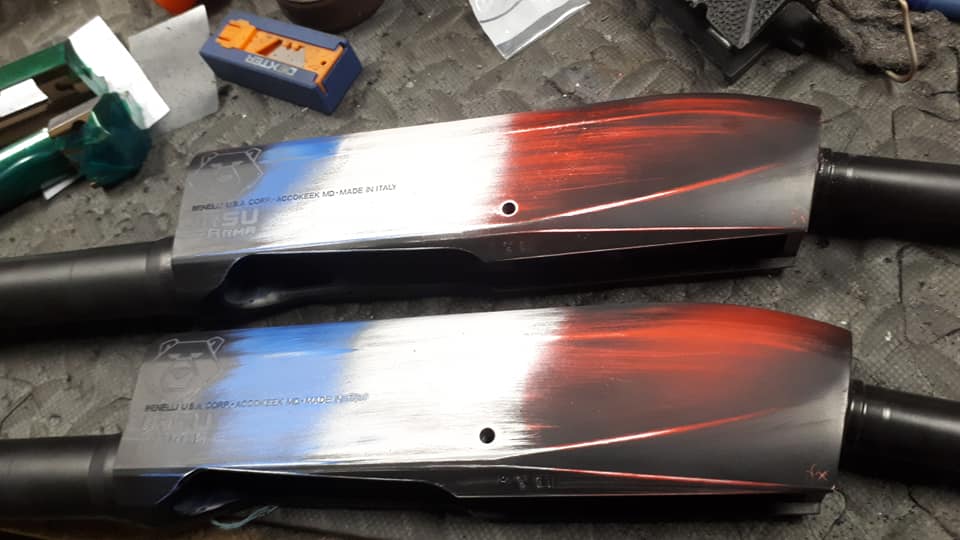Travaille express d'hier pour notre champion François Xavier Dyba, customisation de ses… — photo