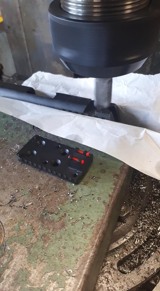 Poste du jour, Usinage d'une culasse STI Tactical déjà traite il y à quelques année pou… — photo