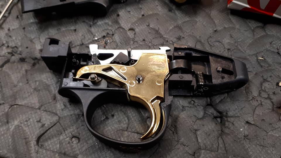 Quelques photos d'une préparation départ sur une carabine Browning T-bolt — photo