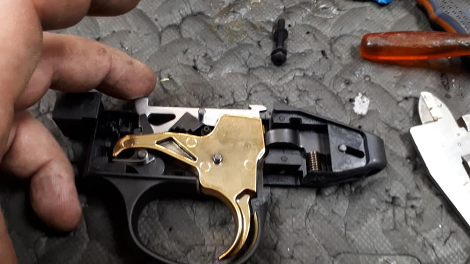 Quelques photos d'une préparation départ sur une carabine Browning T-bolt — photo