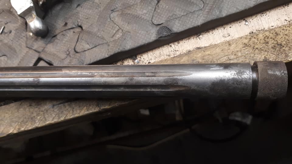 Poste du Samedi soir avec quelques photos du sauvetage de cette carabine Browning X-Bol… — photo