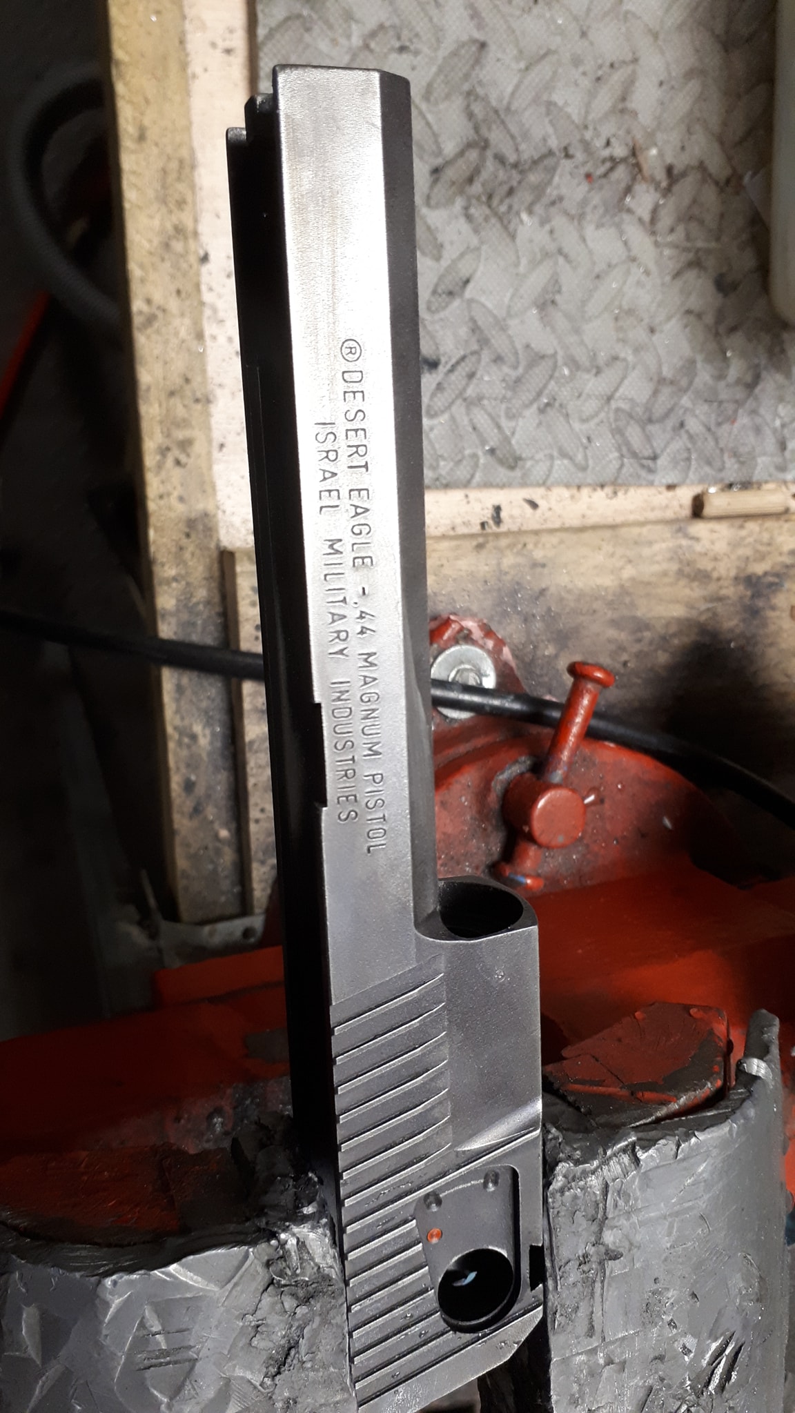 IMI Désert Eagle en 44mag : — photo