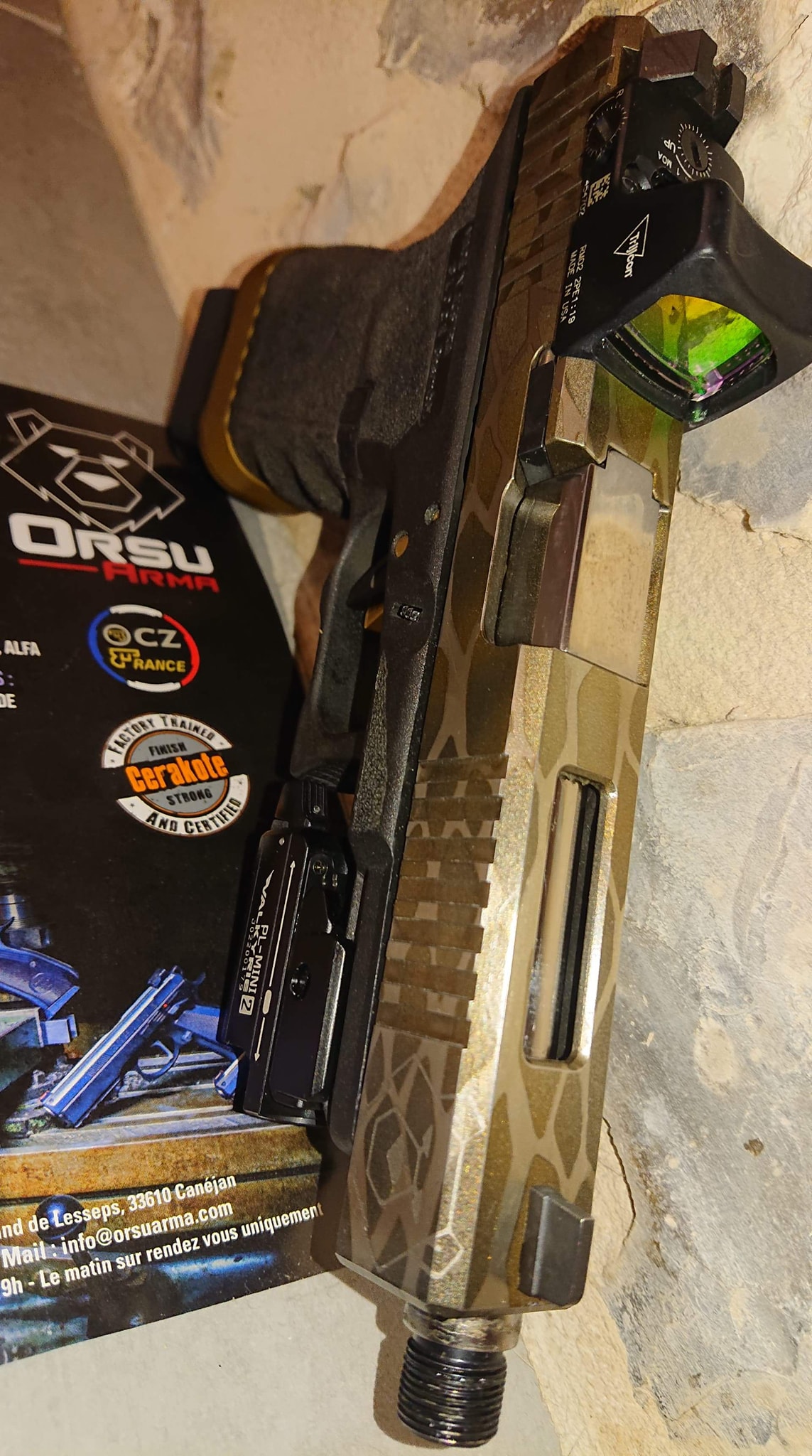 Quelques retour photos de nos travaux spéciale Customs Acide et Cerakote. Couteaux fait… — photo