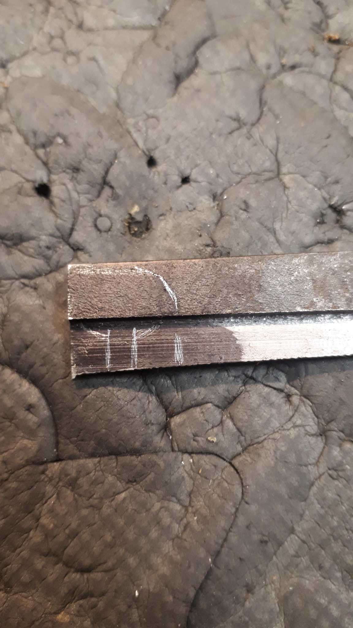 Aujourd'hui petit poste sur la réalisation d'un guidon sur mesure. Base Colt série 80 q… — photo