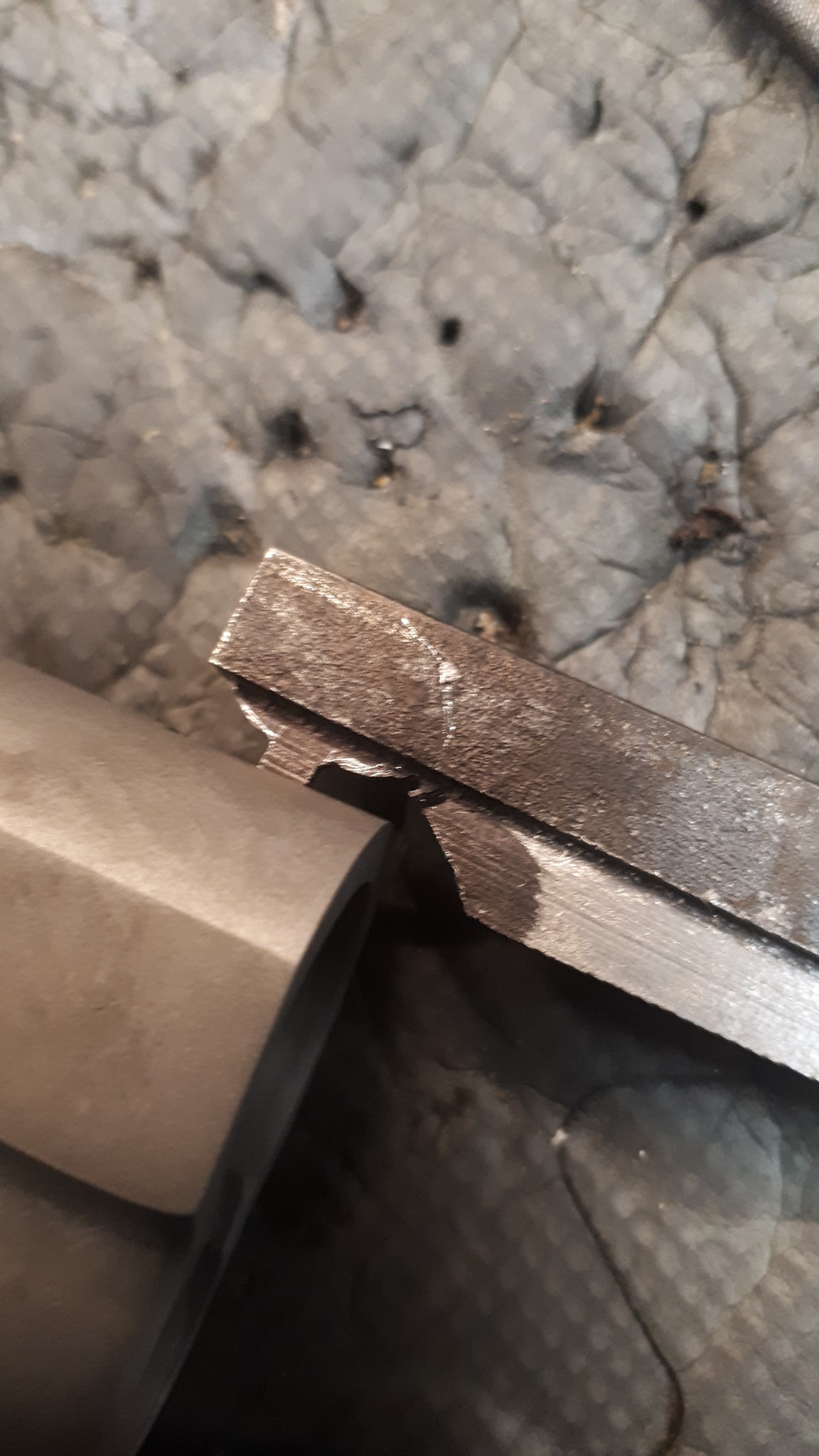 Aujourd'hui petit poste sur la réalisation d'un guidon sur mesure. Base Colt série 80 q… — photo