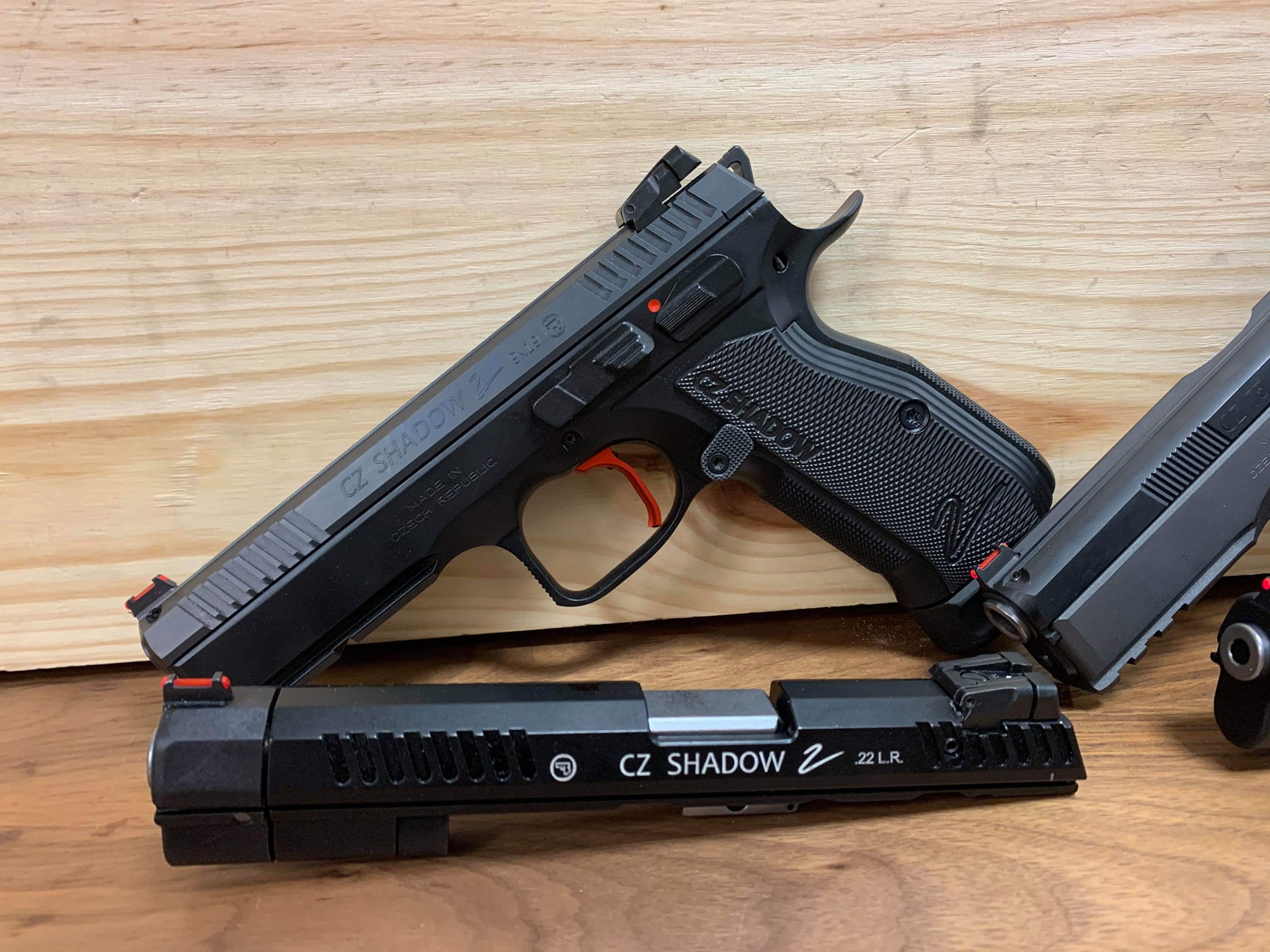Poste du jour sur deux Customs CZ + Convertion SP01 & Shadow II : — photo