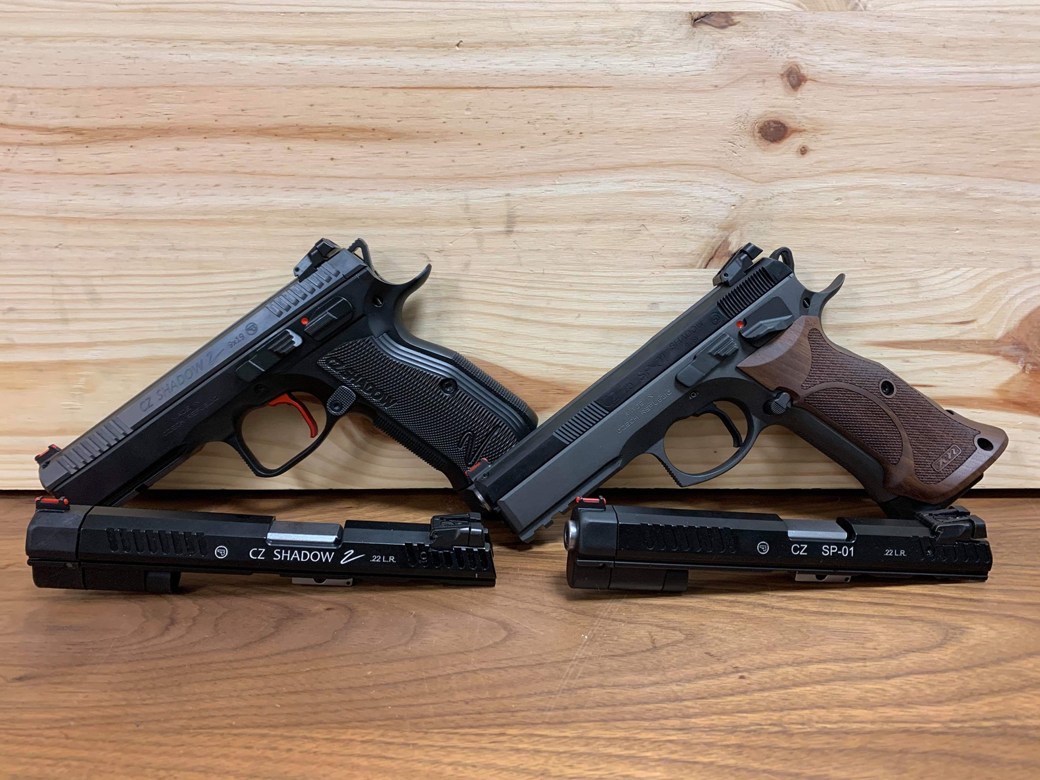 Poste du jour sur deux Customs CZ + Convertion SP01 & Shadow II : — photo