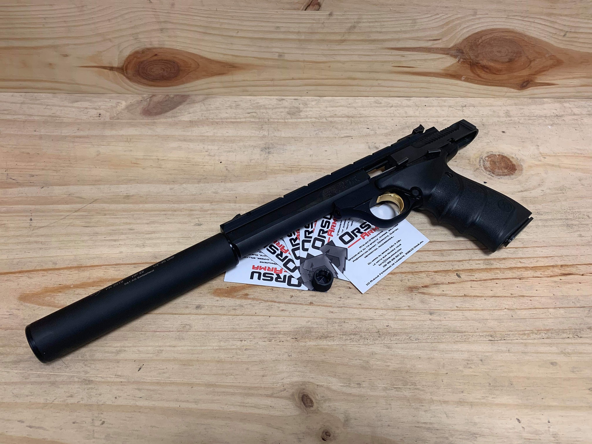 Poste du jour sur le filetage d'un Browning Buckmarck URX, noter la super concentricité… — photo