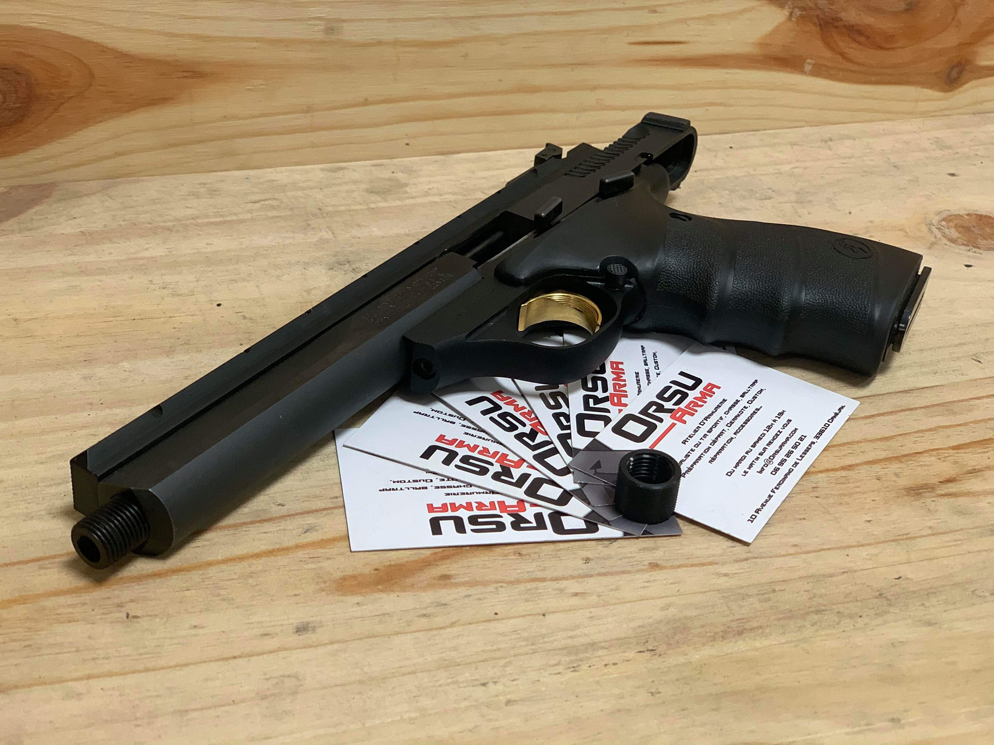 Poste du jour sur le filetage d'un Browning Buckmarck URX, noter la super concentricité… — photo