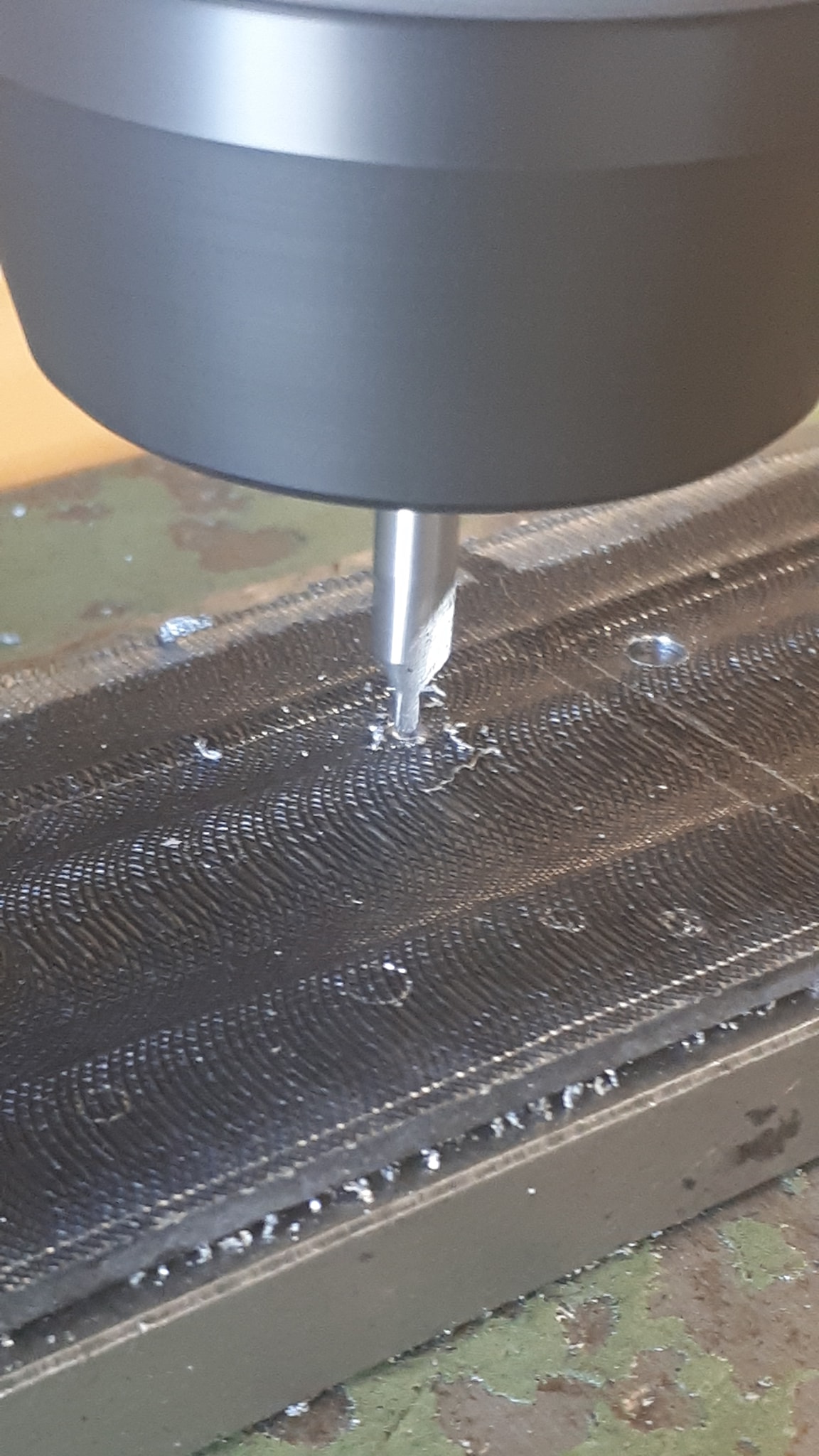 Poste du jour sur la fabrication d'une interface pour point rouge Vortex Venom sur un C… — photo