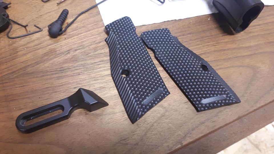 Poste du Samedi soir sur la réalisation d'un Custom sur base de CZ Tactical Sport en 9m… — photo